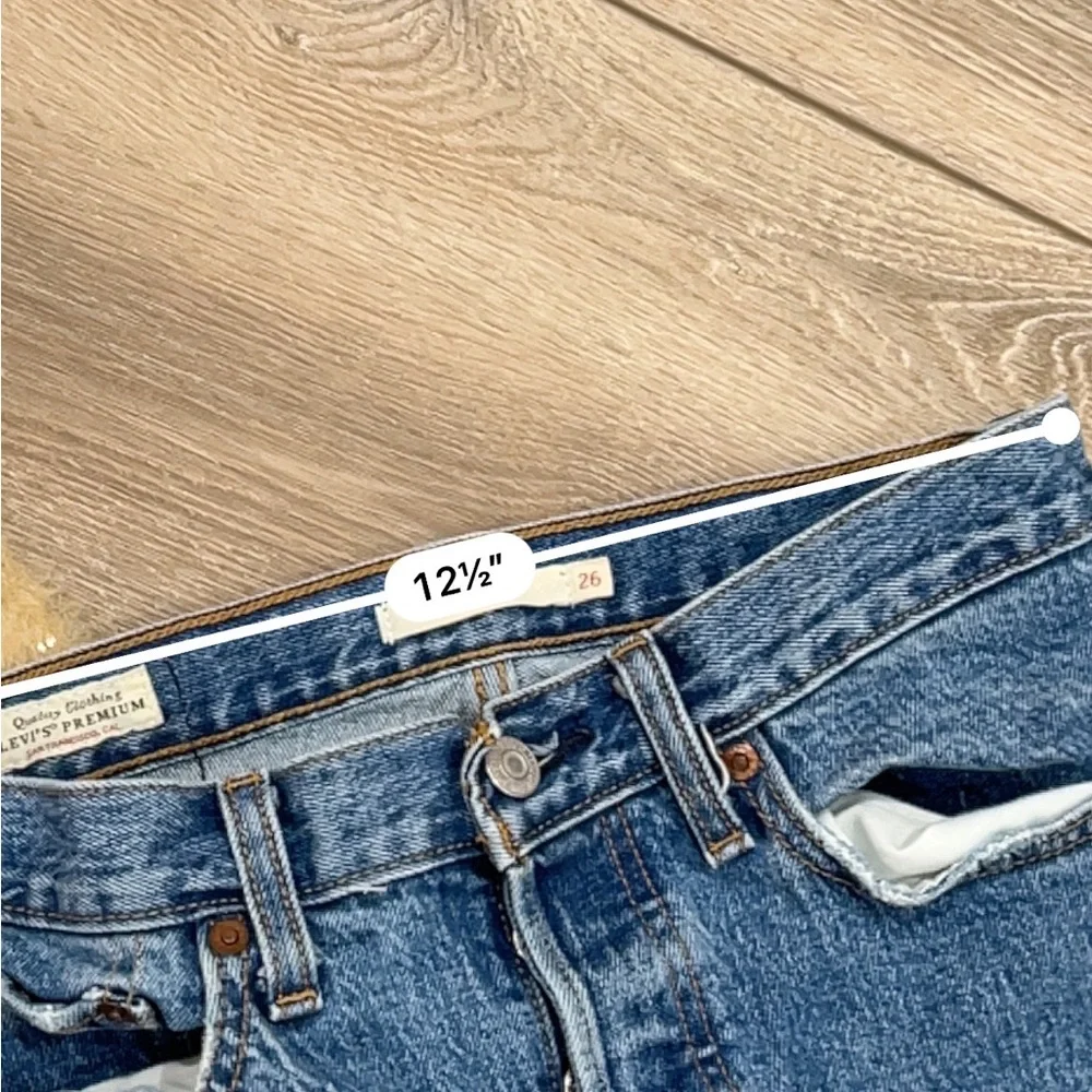 Levi’s premium button fly wedgie jeans - Picture 2 of 5